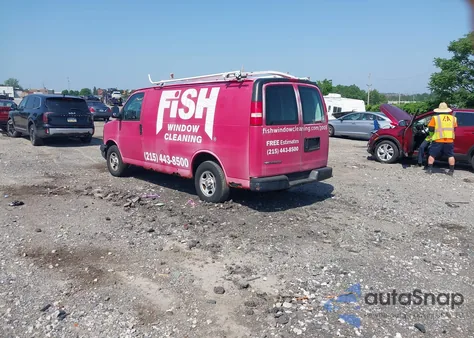 2005 Chevrolet Express z USA, uszkodzony, nr VIN 1GCFG15X451110200